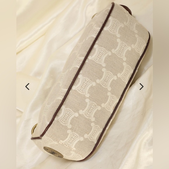 Authentic Celine Triomphe Pochette - Picture 12 of 16